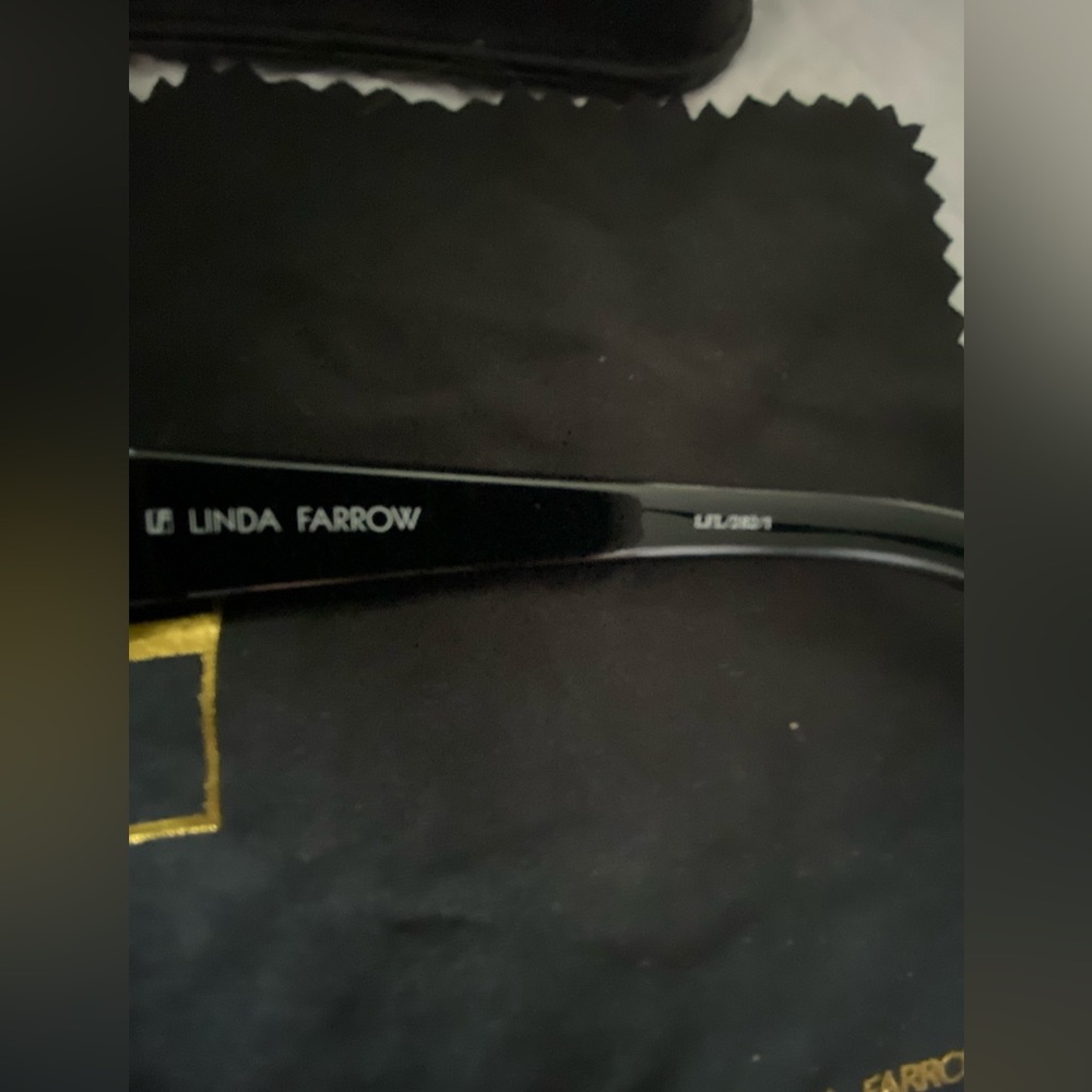 LINDA FARROW Gold Frame Sunglasses - Picture 14 of 14